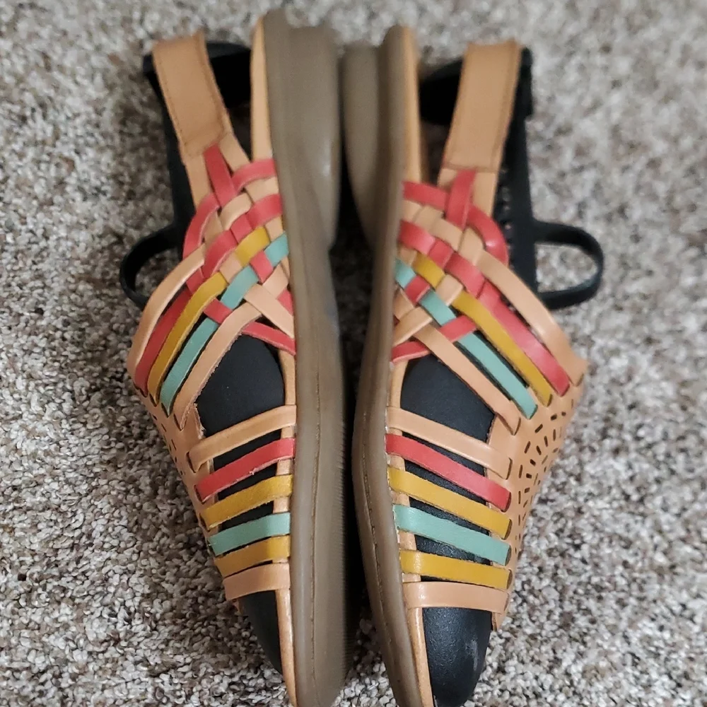 🌈 Naturalizer Leather Slingback Sandals – Size 7 – Multicolor Woven Design - Picture 4 of 10